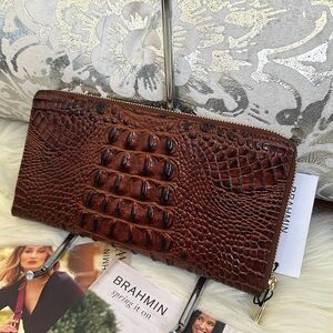 NWT Brahmin Skyler Pecan Wallet